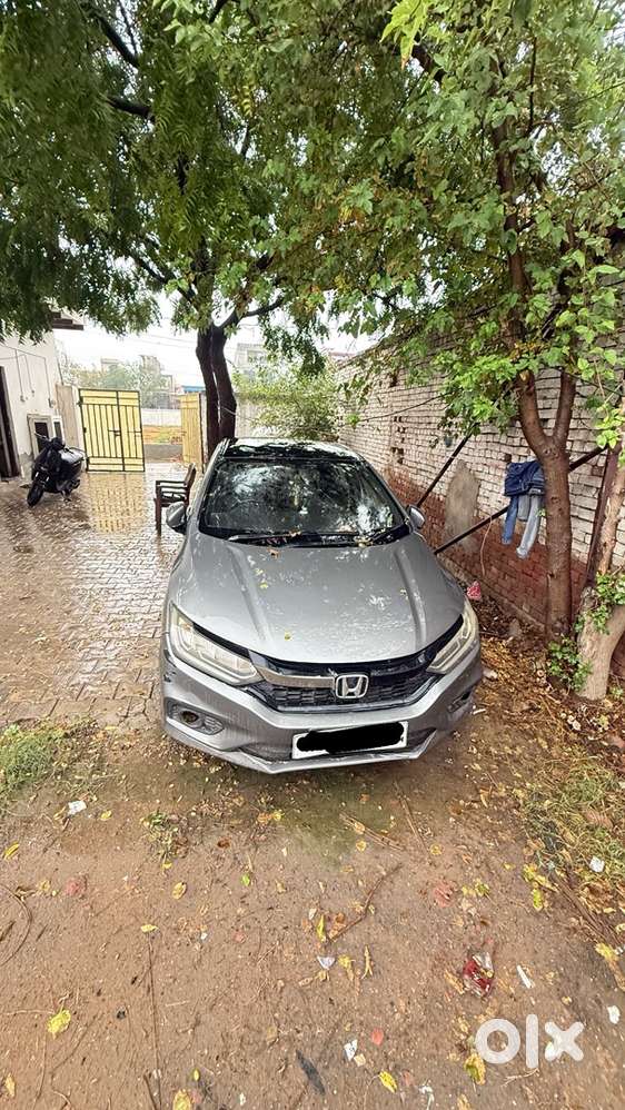 Honda City Hybrid 2016