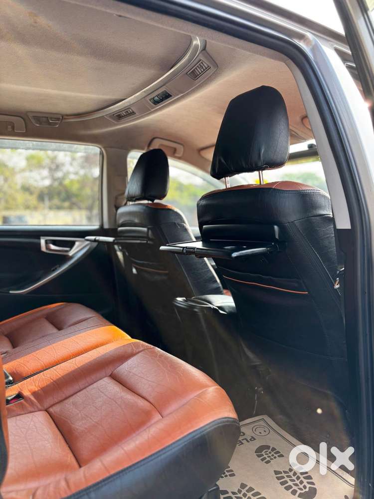 Toyota Innova Crysta