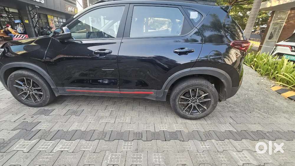 Kia Sonet Imt Petrol With Sunroof & Only 45000 Km Driven Single Owner