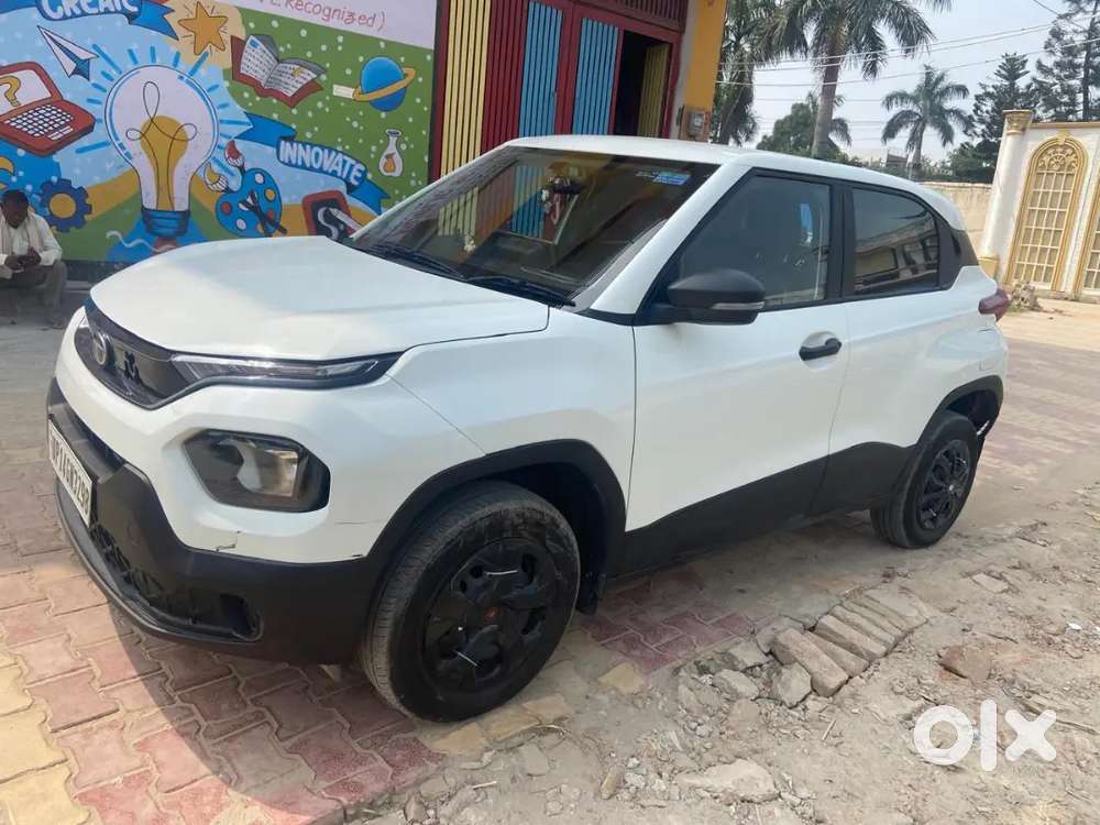 Tata Punch Pure Mt Petrol 2025