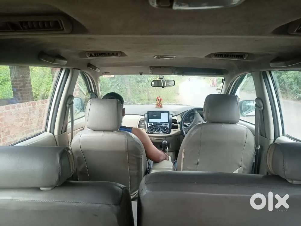 Toyota Innova 2.5 Gx 2010