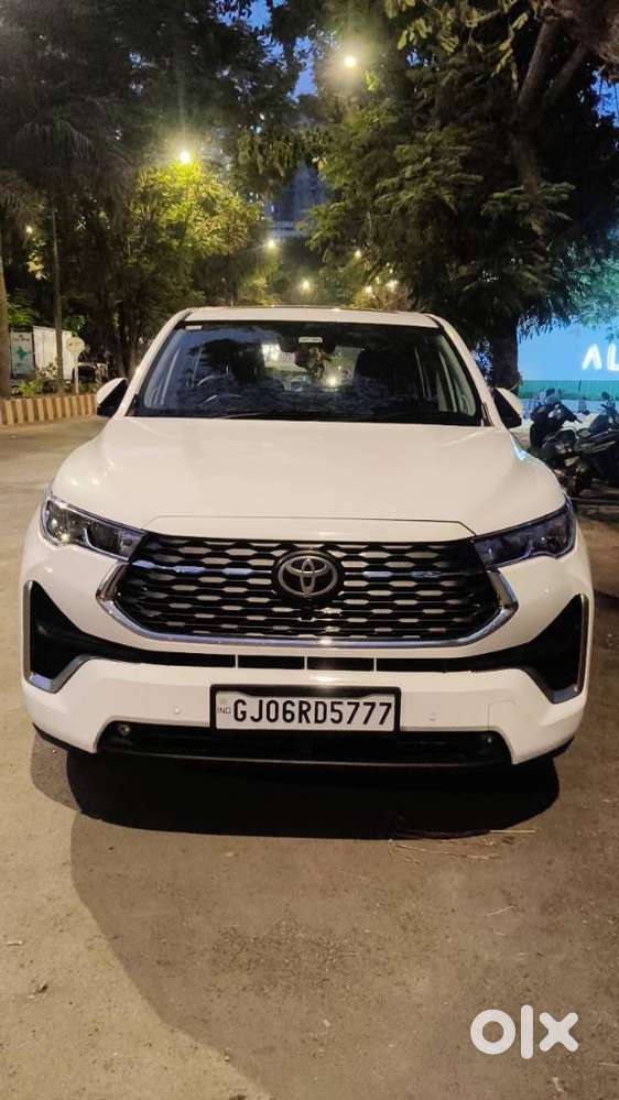 Toyota Innova Hycross 2.0 Zx (o) Hybrid 7 Str, 2025, Electric