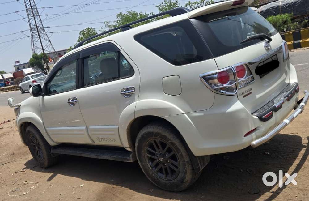Toyota Fortuner 4x4 At, 2015, Diesel