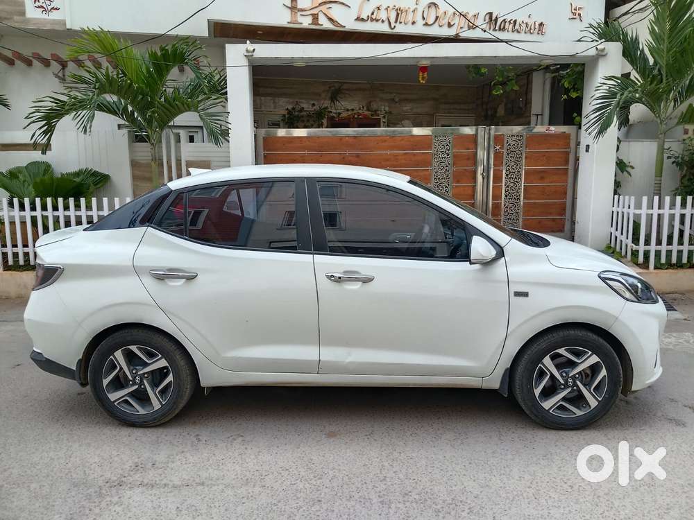 Hyundai Aura Sx Plus Automatic, 2020, Petrol