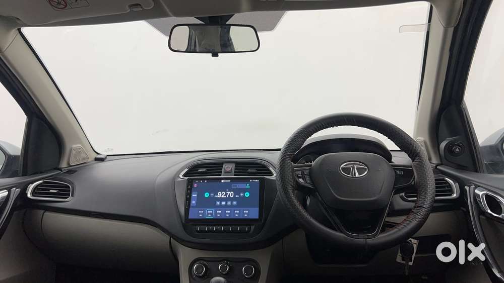 Tata Tiago Xza, 2018, Petrol