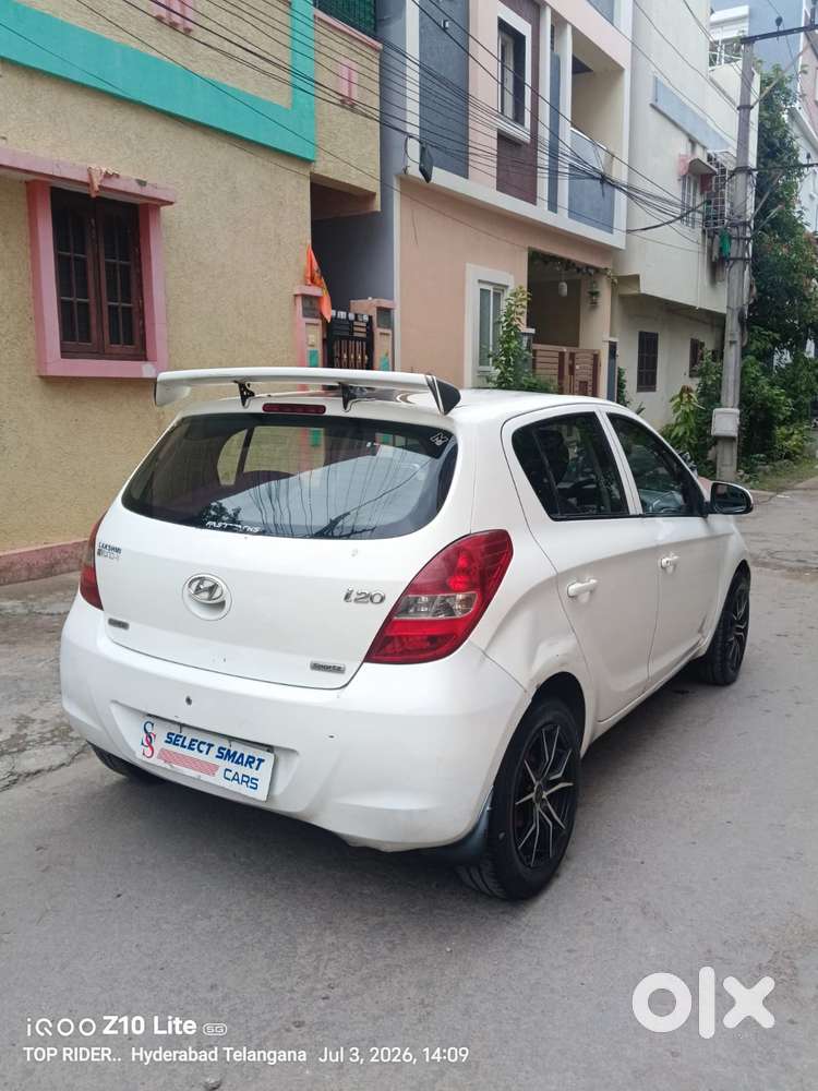 Hyundai I20 Sportz Diesel, 2011, Diesel