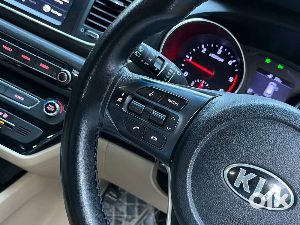 Kia Carnival Premium 8 Str, 2021, Diesel