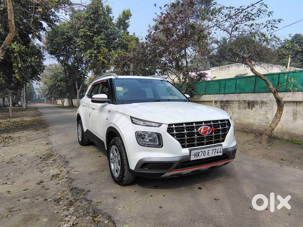 Hyundai Venue S Turbo Dct, 2019, Petrol