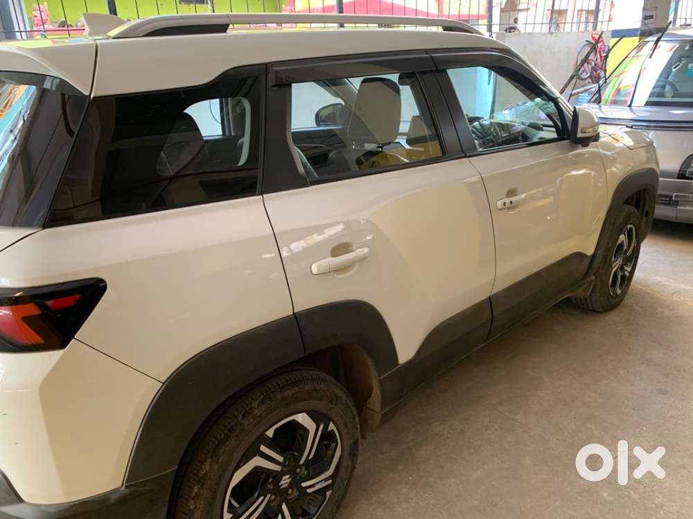 Maruti Suzuki Brezza 2022 Petrol 35000 Km Driven