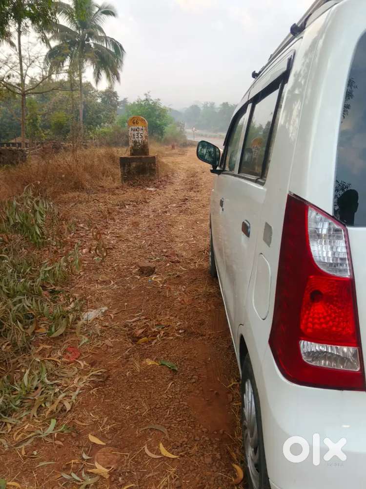 Lady Driven 2018 Model Cng Maruti Wagon R For Urgent Sale