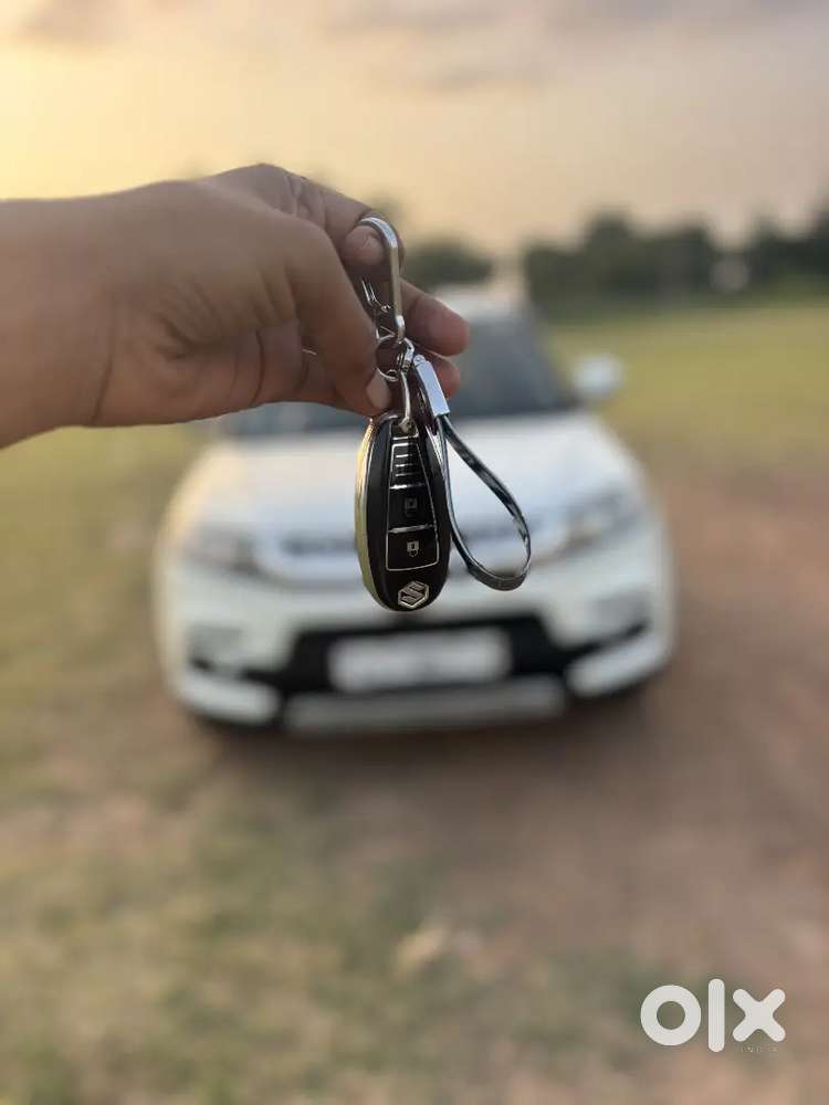 2017 Maruti Suzuki Brezza Zdi Plus