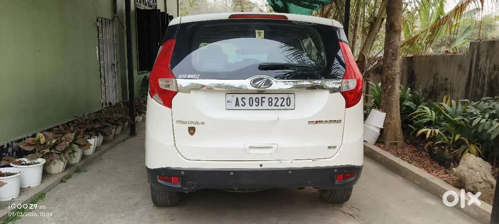 Mahindra Marazzo M6 Owned By Doctor