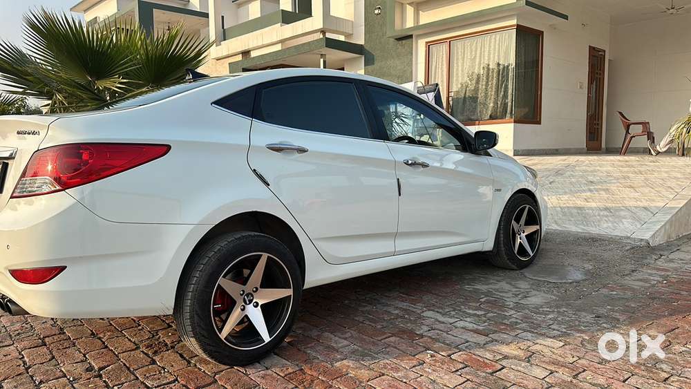 2012 Hyundai Verna 1.6