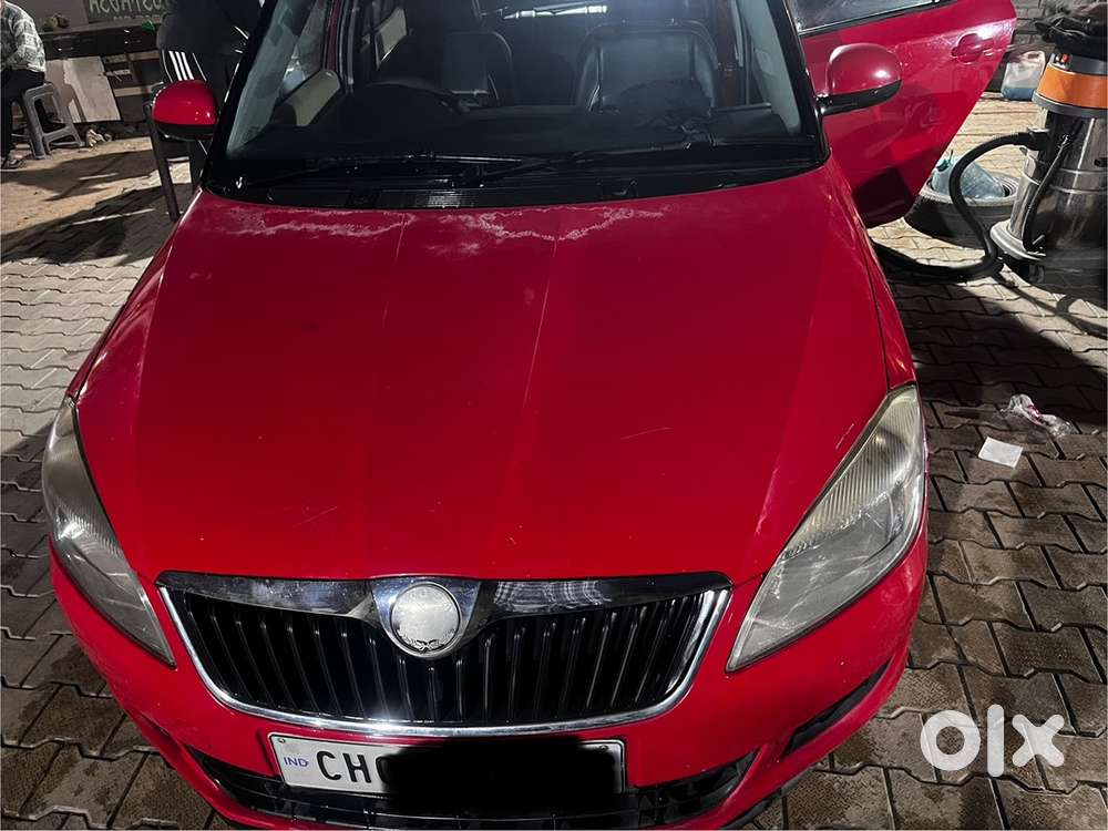 Skoda Fabia Petrol Manual 2011