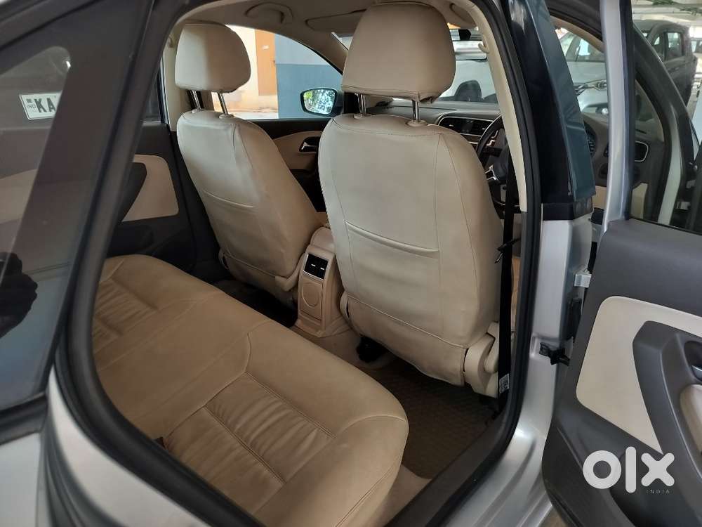 Volkswagen Vento 2011 Highline At, Petrol