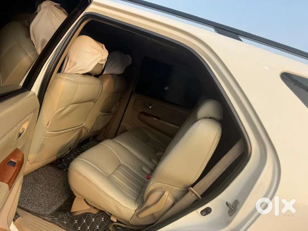 Toyota Fortuner 2010