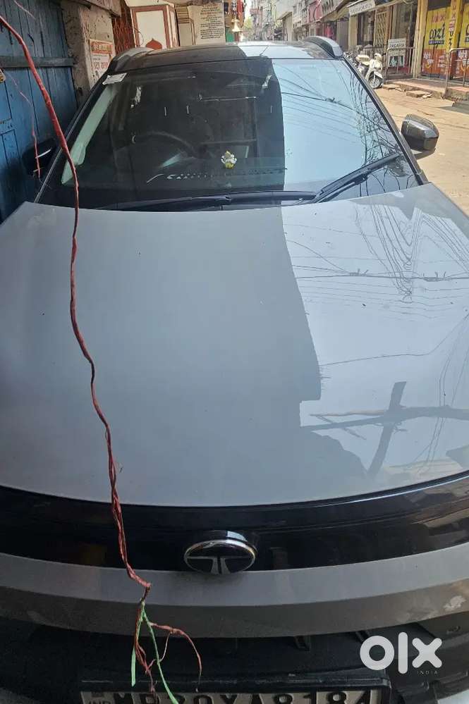 Tata Nexon 2025 Petrol 1300 Km Driven