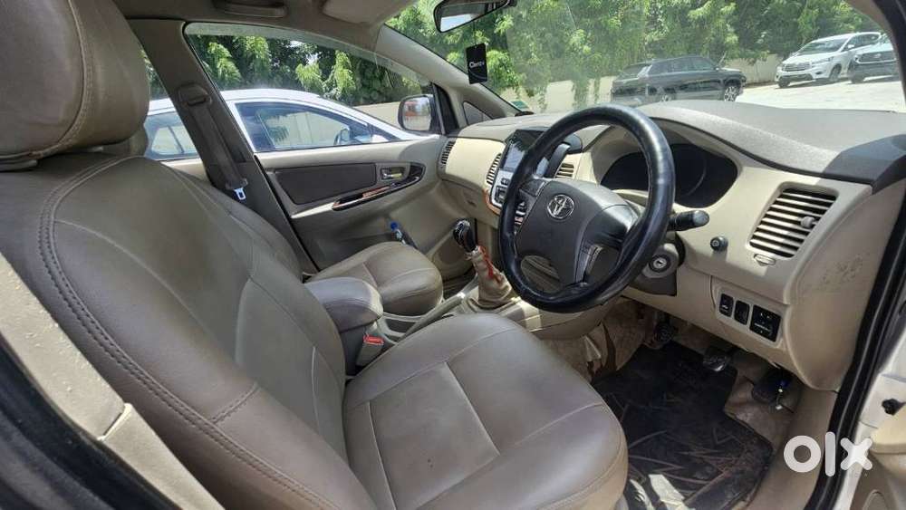 Toyota Innova 2.5 Vx 8 Str, 2012, Diesel