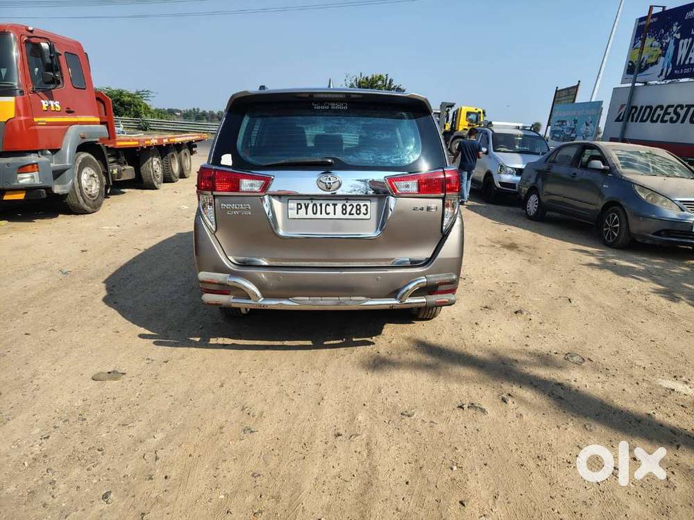 Toyota Innova Crysta 2018 Diesel 2.4 Gx Mt