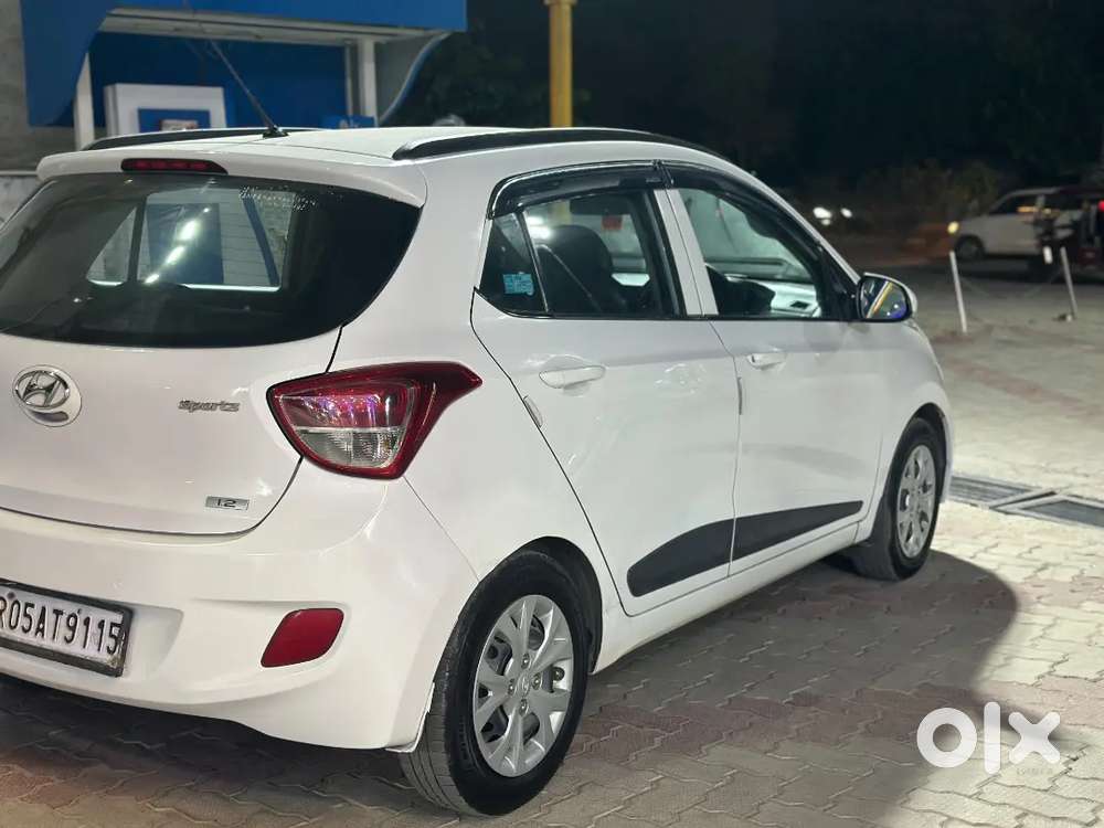 Hyundai Grand I10 Sportz 2016 Petrol Cng On Paper