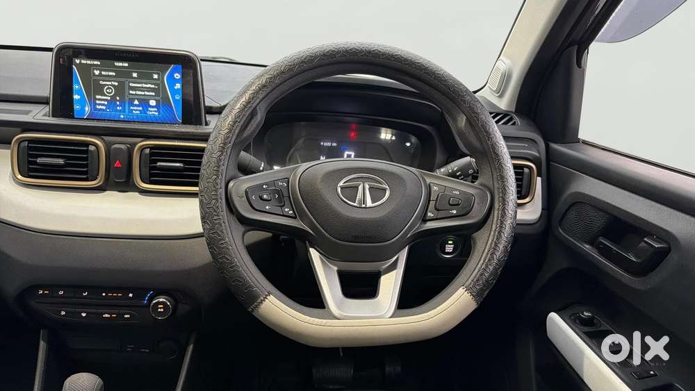 Tata Punch Accomplished Dazzle Amt Sunroof, 2023, Petrol