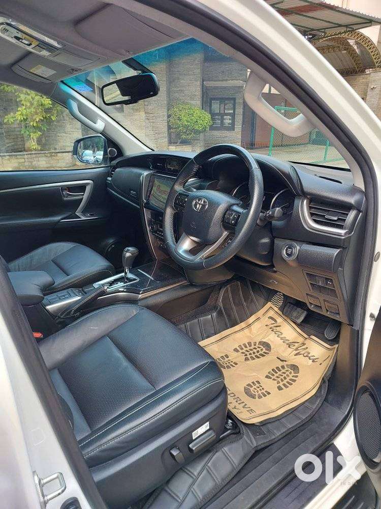 Toyota Fortuner 4x2 At 2.7 Petrol, 2024, Petrol