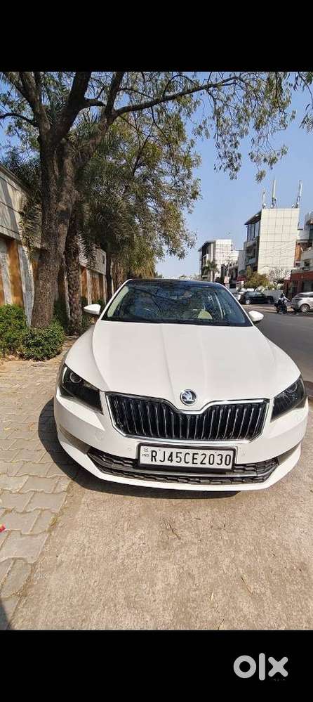 Skoda Superb L&k 2.0 Tdi At, 2018, Diesel
