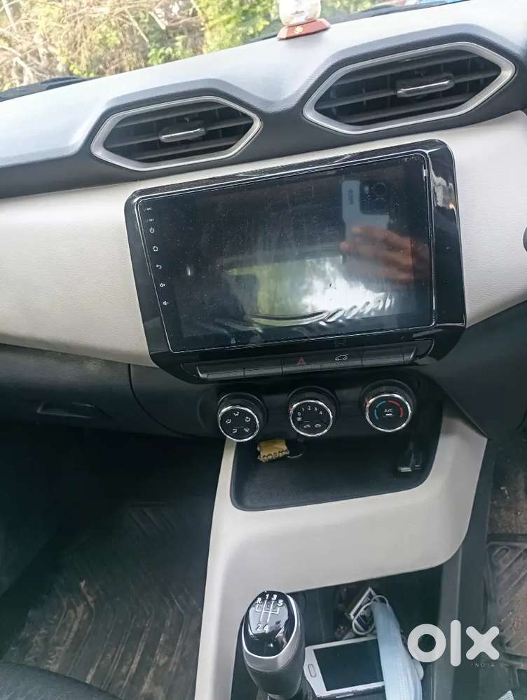 Nissan Magnite 2024 Petrol Well Maintained