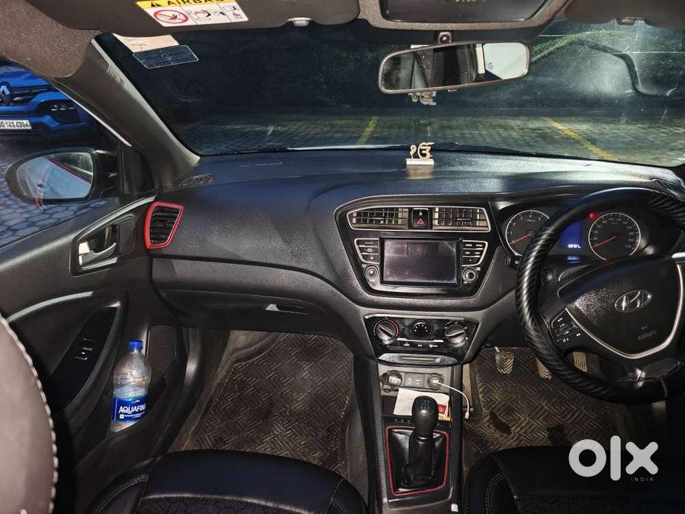 Hyundai I20 Sportz 1.2 Mt Dual Tone, 2019, Petrol