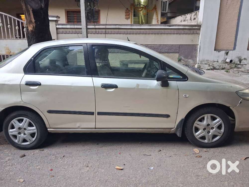 Honda City Zx Petrol 2010