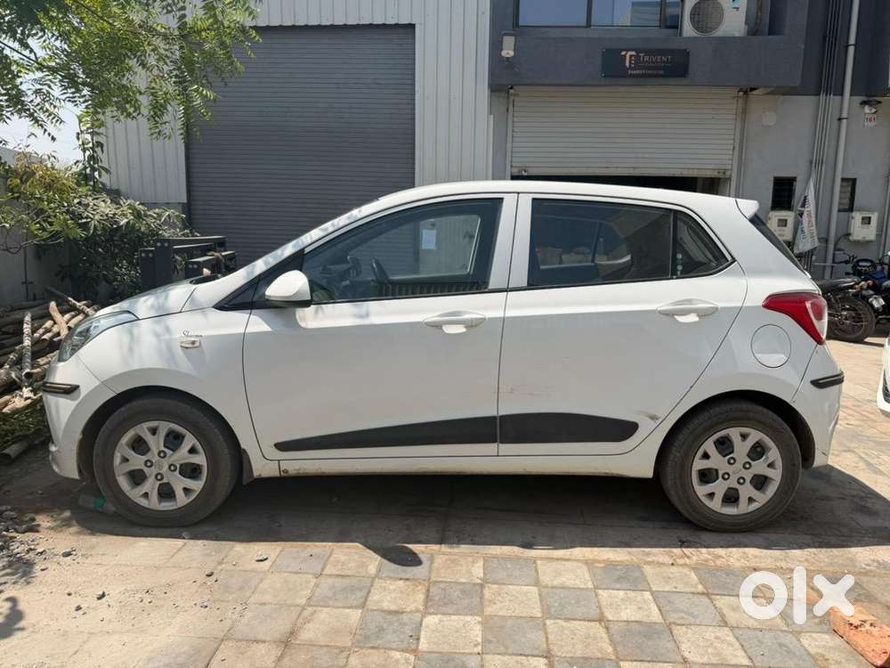 Hyundai Grand I10 2016 Petrol Well Maintained