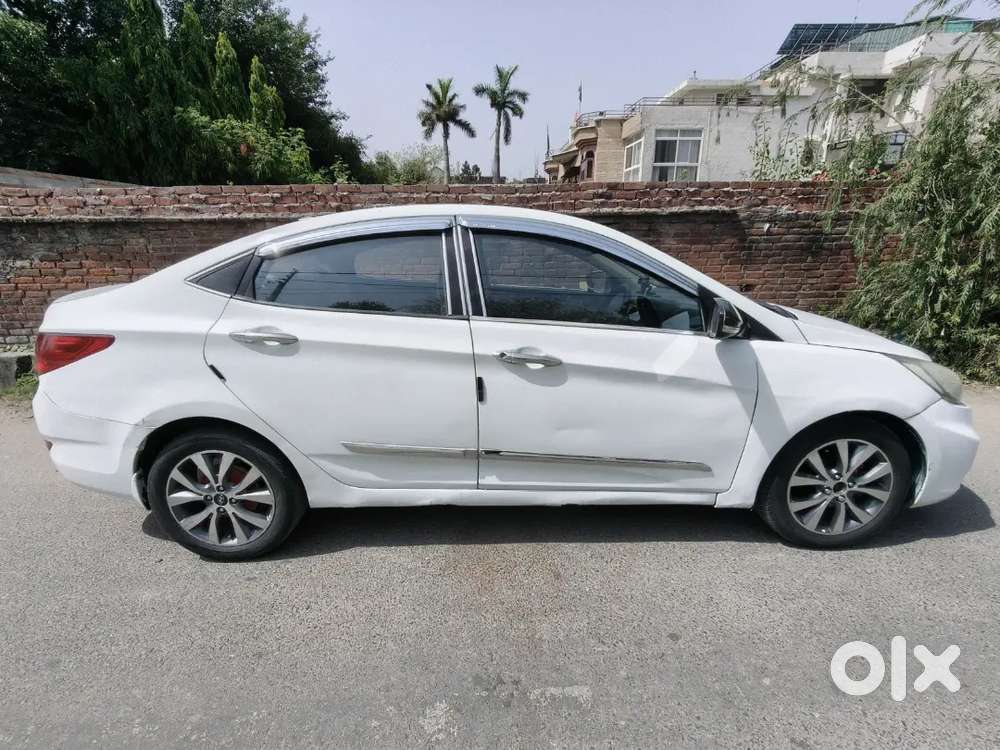 Hyundai Verna 2012