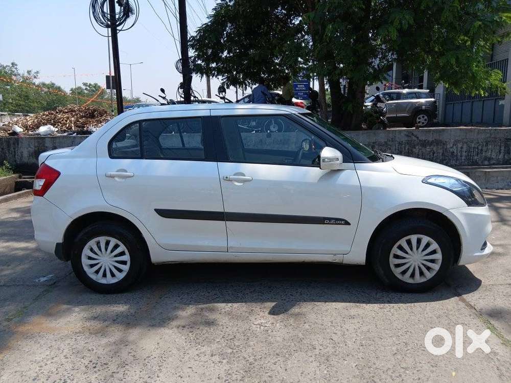 Maruti Suzuki Swift Dzire 1.2 Vxi Bsiv, 2015, Petrol
