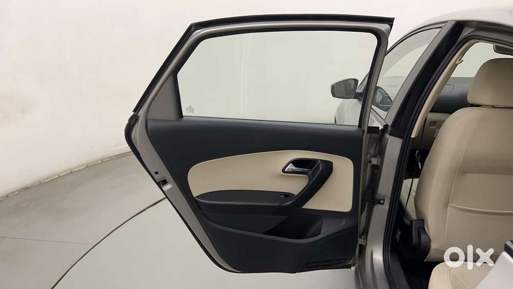 Skoda Rapid 1.6 Mpi At Style, 2017, Petrol