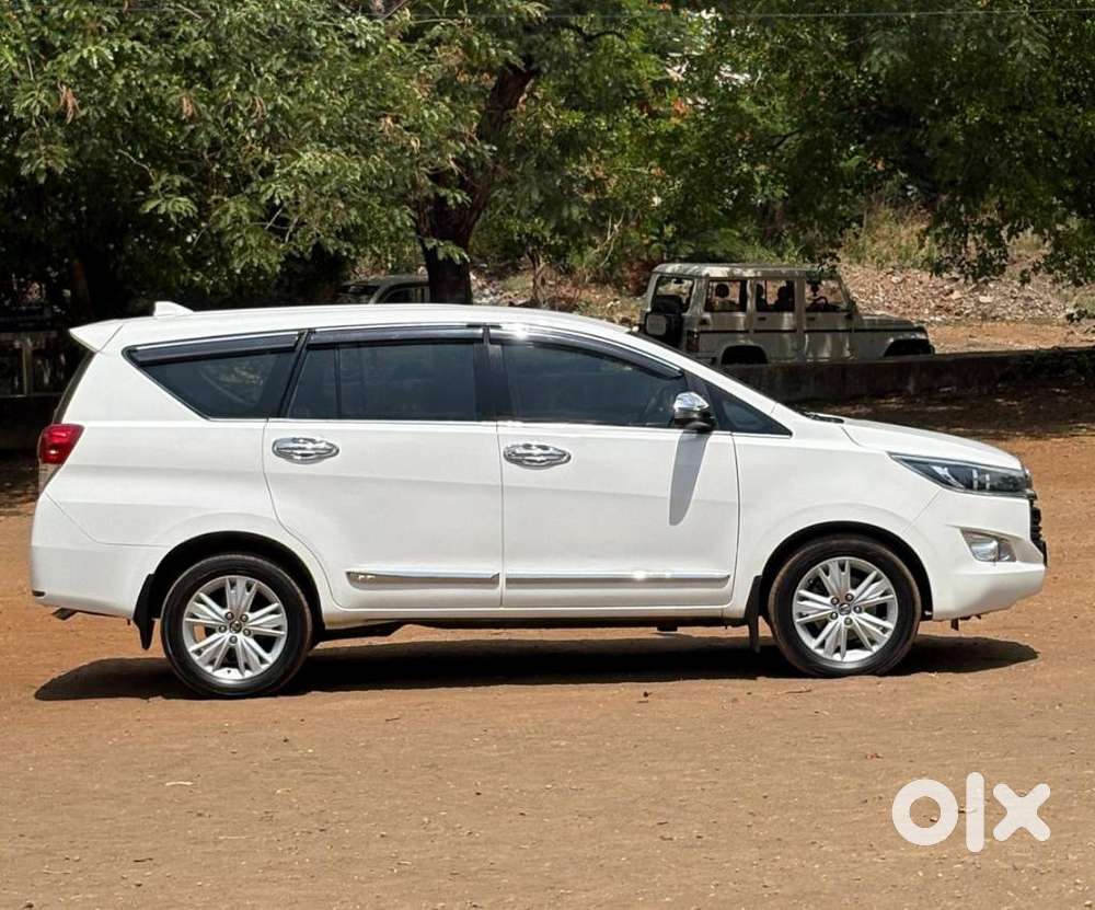 Toyota Innova Crysta 2.8z Automatic, 2018, Diesel