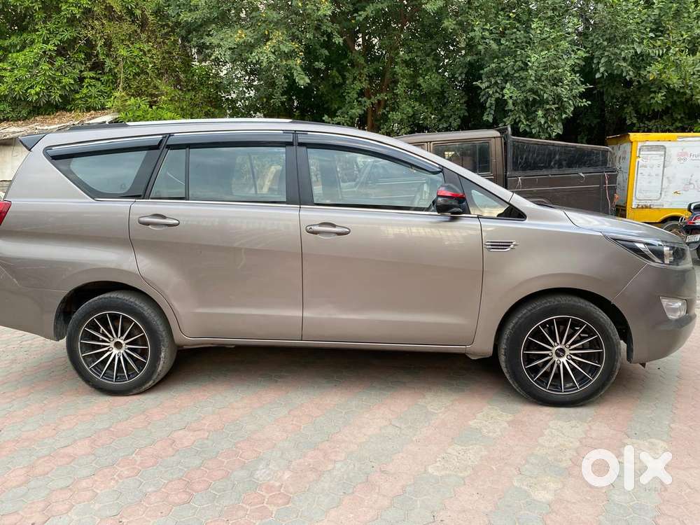 Toyota Innova Crysta 2.4 Gx Mt, 2019, Diesel