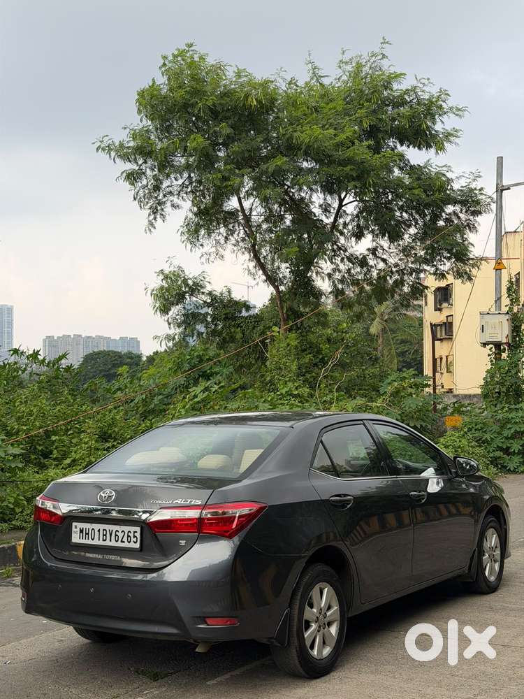 Toyota Corolla Altis G At, 2015, Petrol