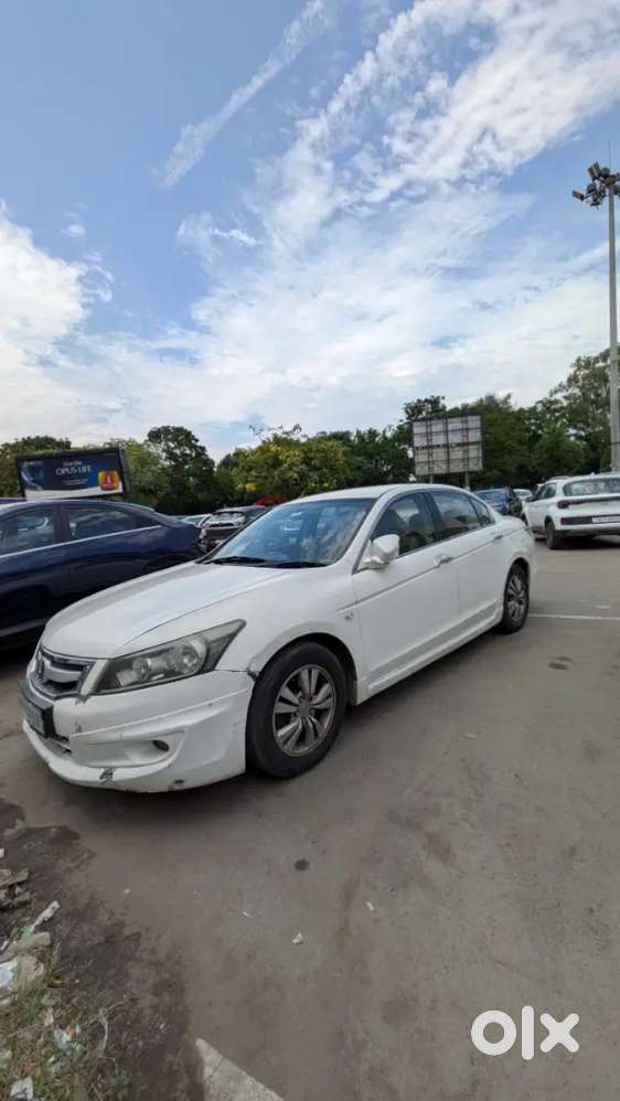 Accord Car Ok Hai Koi Kaam Nahi H Kcar Mein