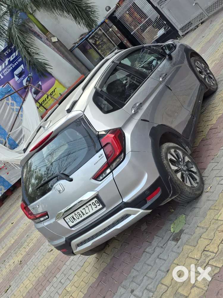 Honda Wr V 
Bs 6
Diesel
Full Insurance
Push Button Start Sunroof