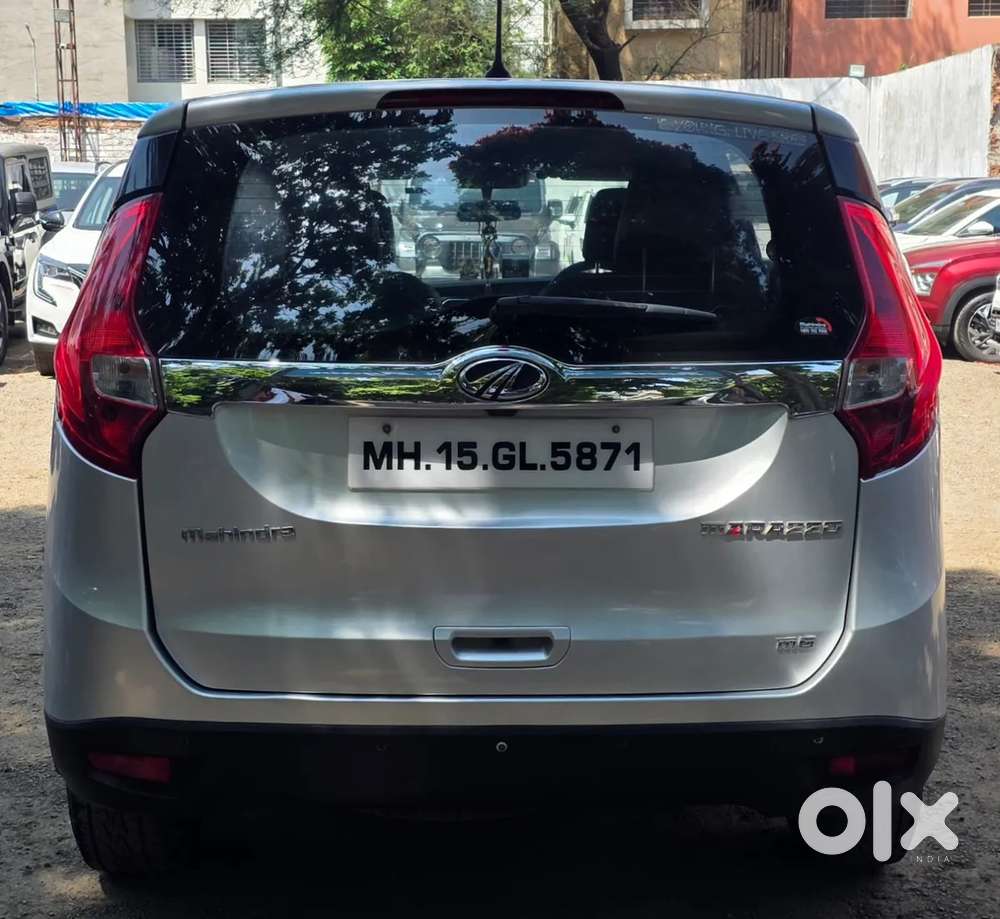 Mahindra Marazzo M6, 2018, Diesel