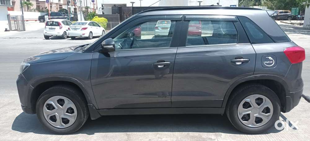 Maruti Suzuki Brezza 1.5 Vxi Smart Hybrid, 2022, Petrol