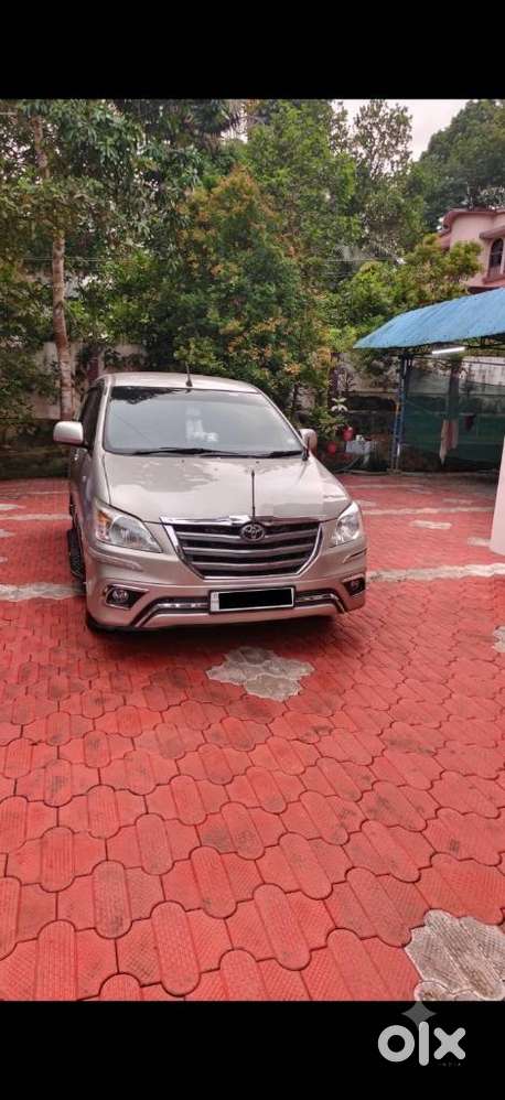 Toyota Innova 2.5 Gx 7 Str Bs-iii, 2016, Diesel