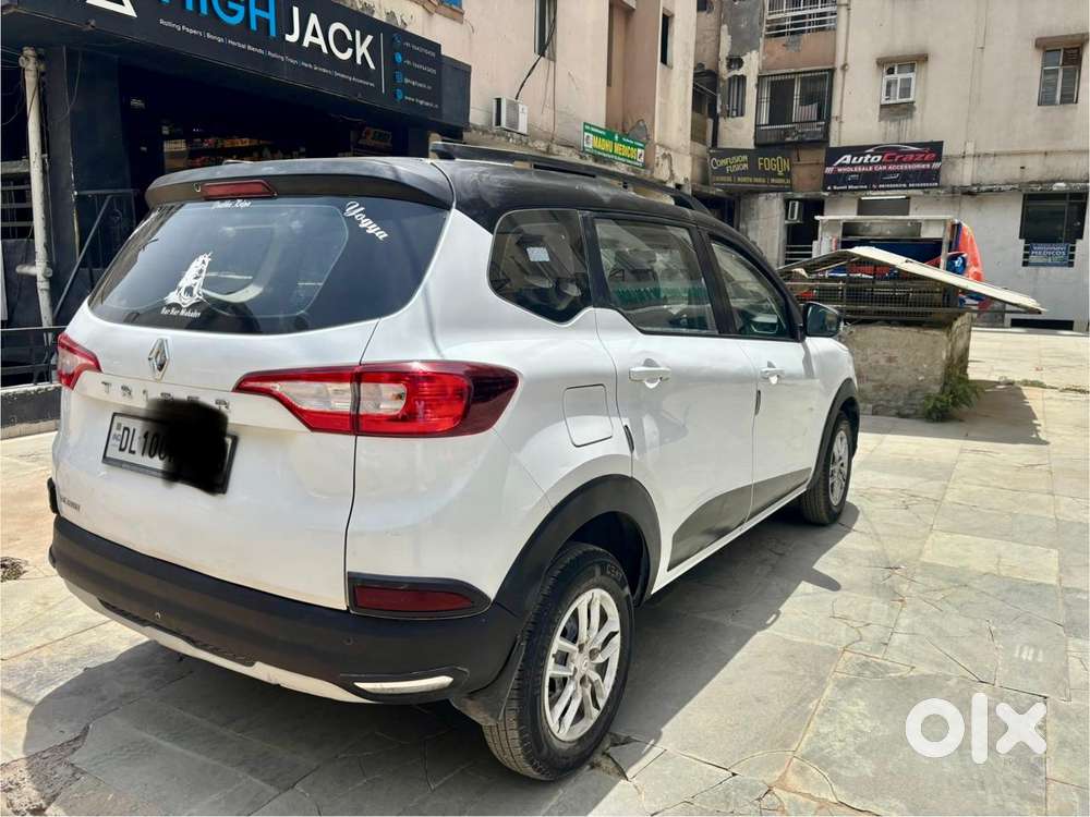 Renault Triber Rxt, 2022, Petrol