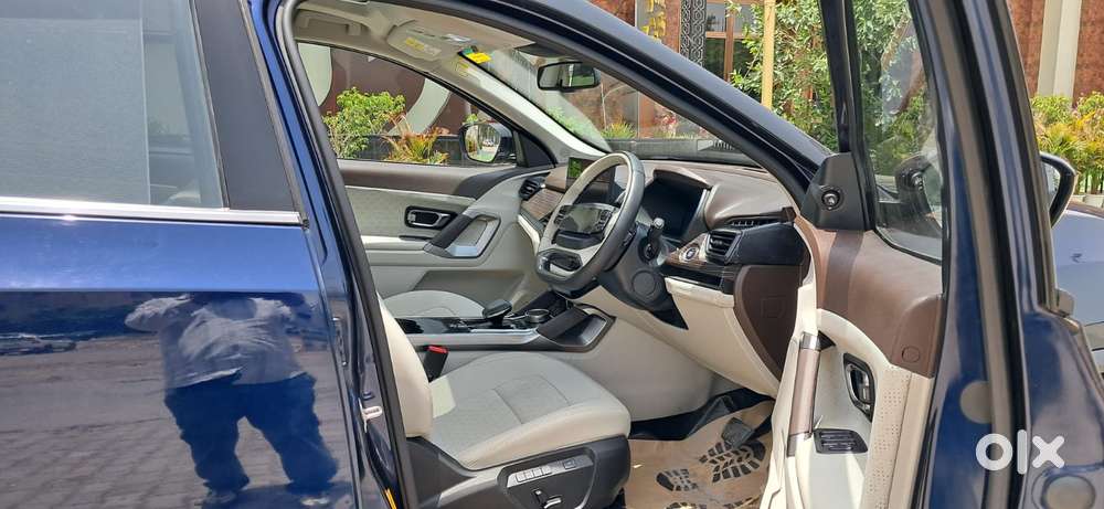 Tata Safari Accomplished Plus Dark Edition At, 2024, Diesel