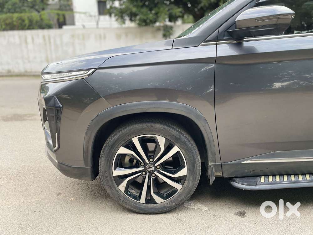 Mg Hector Plus Savvy Pro 1.5 Turbo Petrol Cvt 7 Str Dual Tone, 2004,..