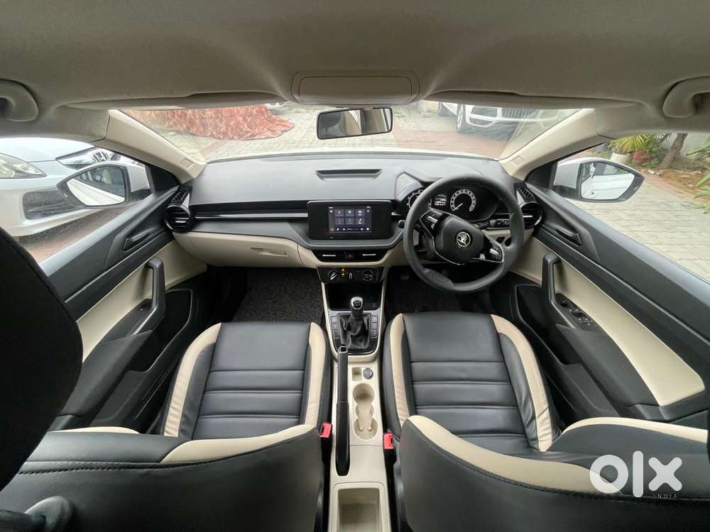 Skoda Slavia 1.0 Active Tsi, 2022, Petrol