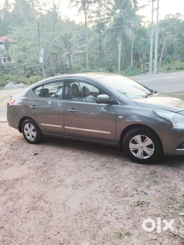 Nissan Sunny Automatic 2015 Petrol Well Maintained.fixed Price.