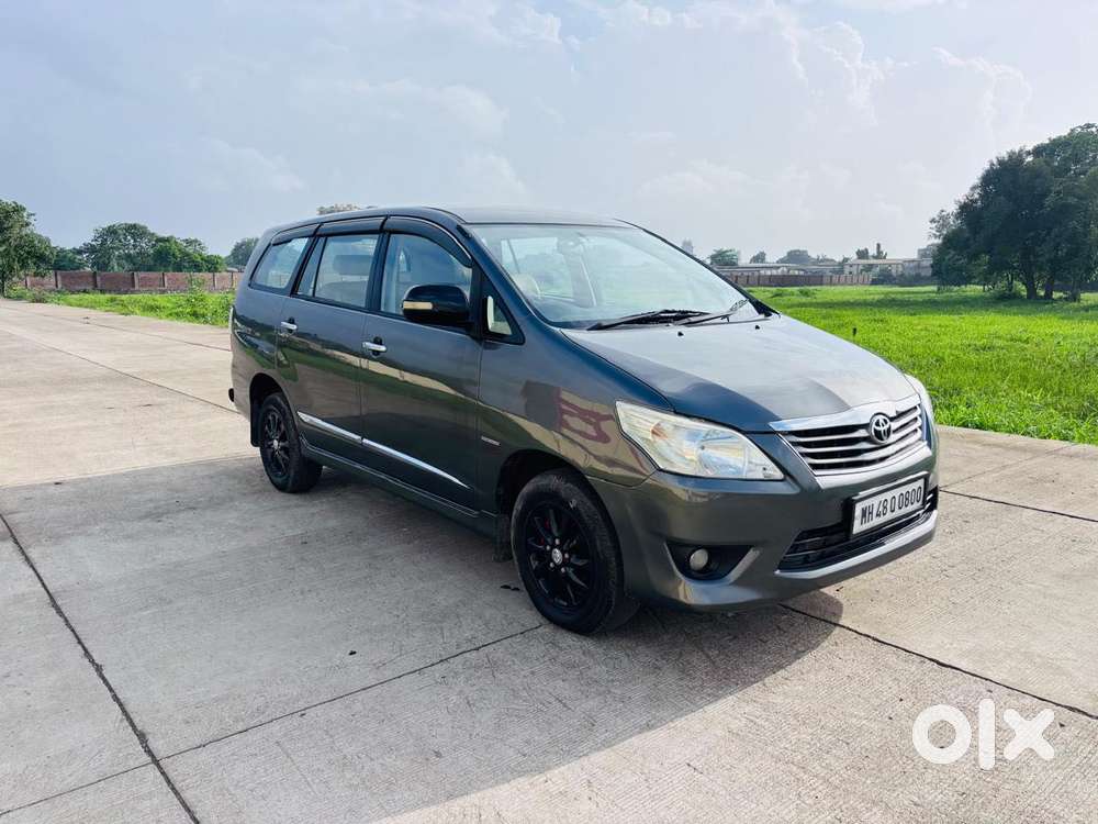 Toyota Innova 2.5 Vx (diesel) 8 Seater Bs Iv, 2012, Diesel