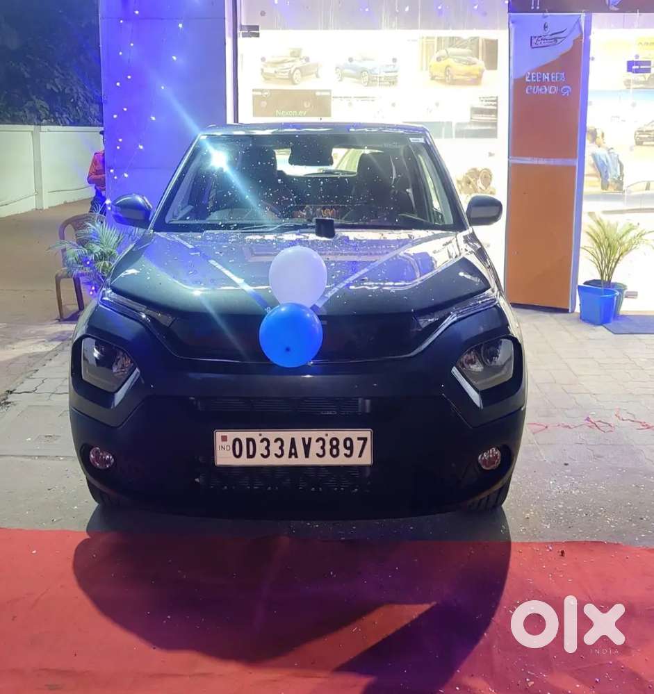 Tata Punch 1.2 Revotron 2025