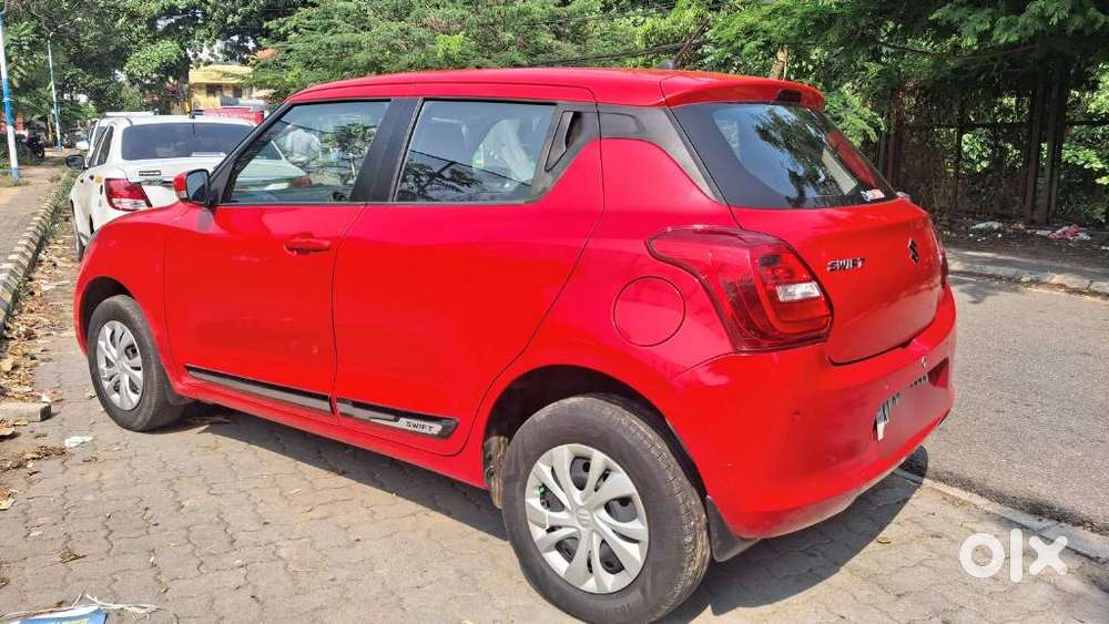Maruti Suzuki Swift Vvt Vxi, 2021, Petrol